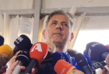 Τέμπη:-Στη-δίκη-ο-πατέρας-του-Γεράσιμου,-του-μοναδικού-επιζώντα-–-«Το-παιδί-μου-ζει-στο-σκοτάδι,-δίνει-μάχη-με-φρικτούς-πόνους»