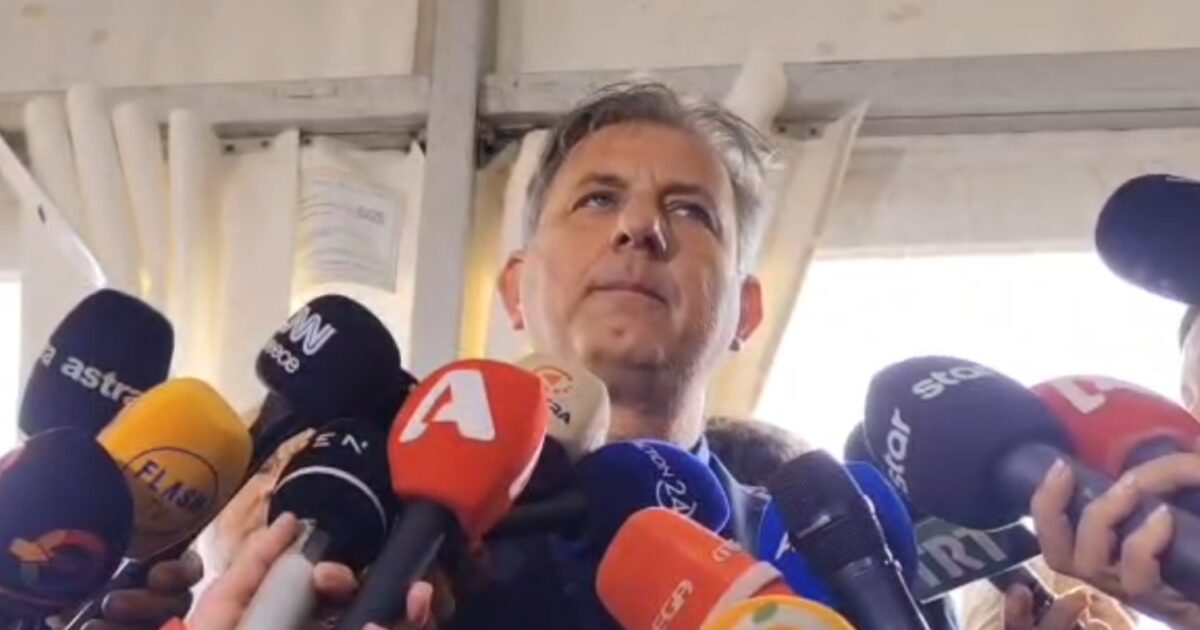 Τέμπη:-Στη-δίκη-ο-πατέρας-του-Γεράσιμου,-του-μοναδικού-επιζώντα-–-«Το-παιδί-μου-ζει-στο-σκοτάδι,-δίνει-μάχη-με-φρικτούς-πόνους»