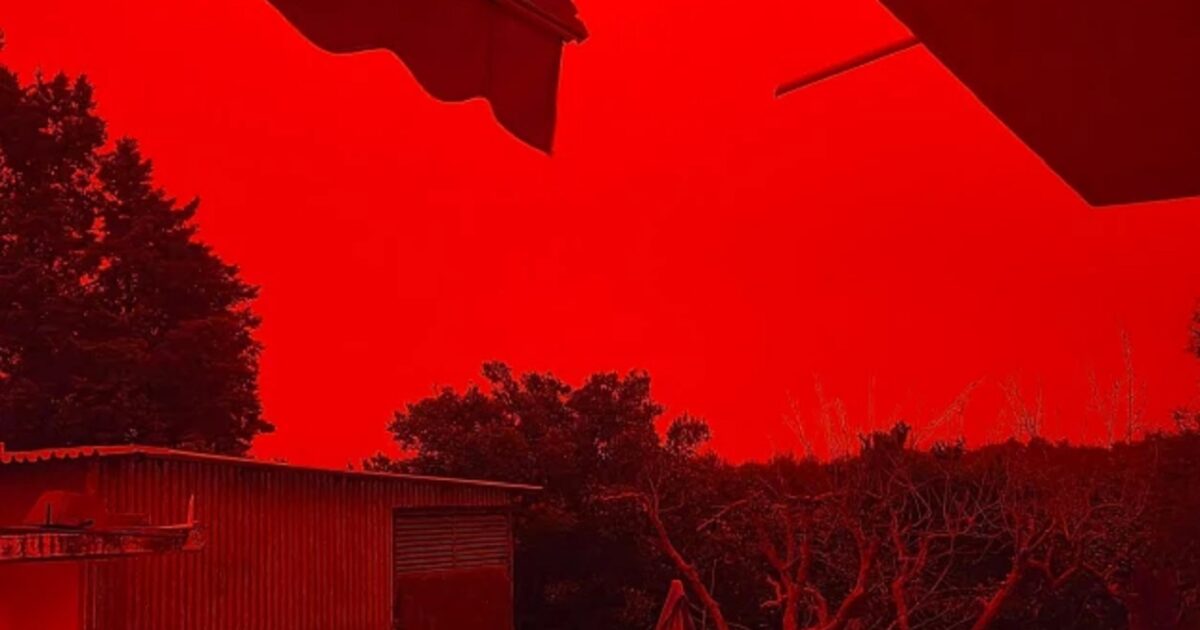 Κακοκαιρία-erminio:-Η-Αφρικανική-σκόνη-έχει-«πνίξει»-την-Κρήτη,-ισχυρές-βροχές-και-καταιγίδες-σε-όλη-τη-χώρα