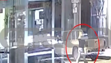 Κόρινθος:-Νέα-ντοκουμέντα-από-την-επίθεση-με-νέφτι-στην-39χρονη-–-«Έχει-πάθει-μεγάλη-ζημιά-στο-πρόσωπο»-λέει-η-αδερφή-της