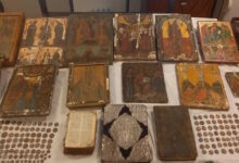 Μέγα-Σπήλαιο-Καλαβρύτων:-Δεν-έπεισαν-τον-ανακριτή-και-επέστρεψαν-στη-φυλακή-ο-ηγούμενος-και-ο-μοναχός