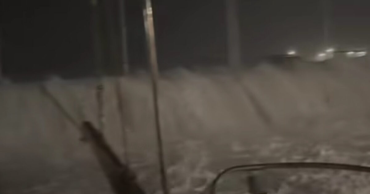 Κακοκαιρία-erminio:-Η-Ρόδος-στο-έλεος-της-μανίας-της-φύσης,-ριπές-ανέμων-άνω-των-100-χιλιομέτρων