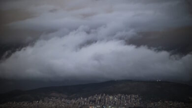 Η-κακοκαιρία-erminio-σφυροκοπά-τη-χώρα:-Συνεχίζονται-οι-ισχυρές-καταιγίδες-και-οι-θυελλώδεις-άνεμοι-–-Σε-συναγερμό-11-περιοχές