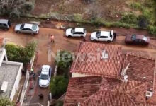 Νέα-Μάκρη:-to-drone-του-newsit.gr-στο-σημείο-όπου-παρασύρθηκε-από-ρέμα-ο-54χρονος-–-Λάσπες,-κλειστοί-δρόμοι-και-απελπισία