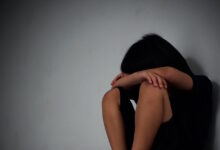 Βόλος:-Ένοχοι-γονείς-για-κακοποίηση-και-βασανιστήρια-σε-βάρος-των-παιδιών-τους-–-Τα-χτυπούσαν-με-μαστίγιο-και-τους-έφτυναν-το-φαγητό