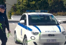 ΕΛΑΣ:-Το-βίντεο-κατά-του-εκφοβισμού-και-το-fiat-500-που-«κάνει»-bullying-σε-άλλα-περιπολικά-–-«Είναι-βία»