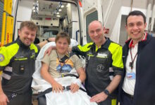 Μητέρα-από-την-Ελβετία-ευχαριστεί-τον-δήμαρχο-Λειψών-για-τη-σωτηρία-του-γιου-της-–-Ο-αγροτικός-γιατρός-τον-διέγνωσε-με-σακχαρώδη-διαβήτη