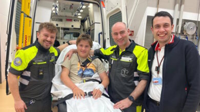 Μητέρα-από-την-Ελβετία-ευχαριστεί-τον-δήμαρχο-Λειψών-για-τη-σωτηρία-του-γιου-της-–-Ο-αγροτικός-γιατρός-τον-διέγνωσε-με-σακχαρώδη-διαβήτη