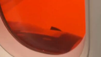 Κρήτη:-Τρόμος-για-γυναίκα-που-πετούσε-πάνω-από-τον-πορτοκαλί-ουρανό-που-έφερε-η-κακοκαιρία-erminio