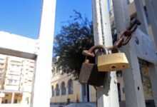 Πάτρα:-Χειροπέδες-σε-45χρονο-δάσκαλο-μετά-από-καταγγελία-πως-χτύπησε-6χρονο-μαθητή