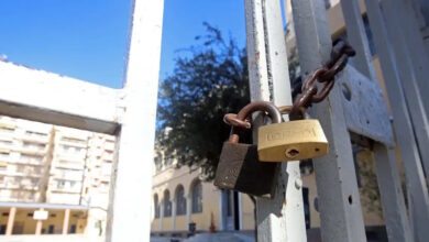 Πάτρα:-Χειροπέδες-σε-45χρονο-δάσκαλο-μετά-από-καταγγελία-πως-χτύπησε-6χρονο-μαθητή